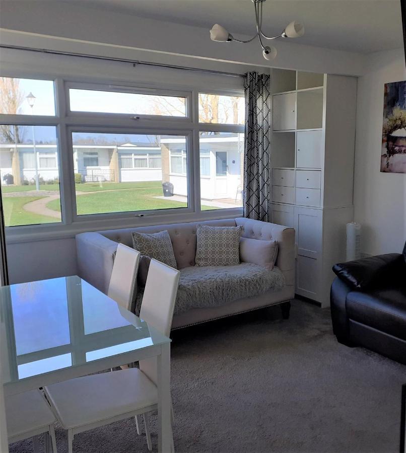 Fabulous 2 Bedroom Dog Friendly Chalet 5 Min Walk To Beach, Nr Gt Yarmouth & Norfolk Broads Scratby Esterno foto