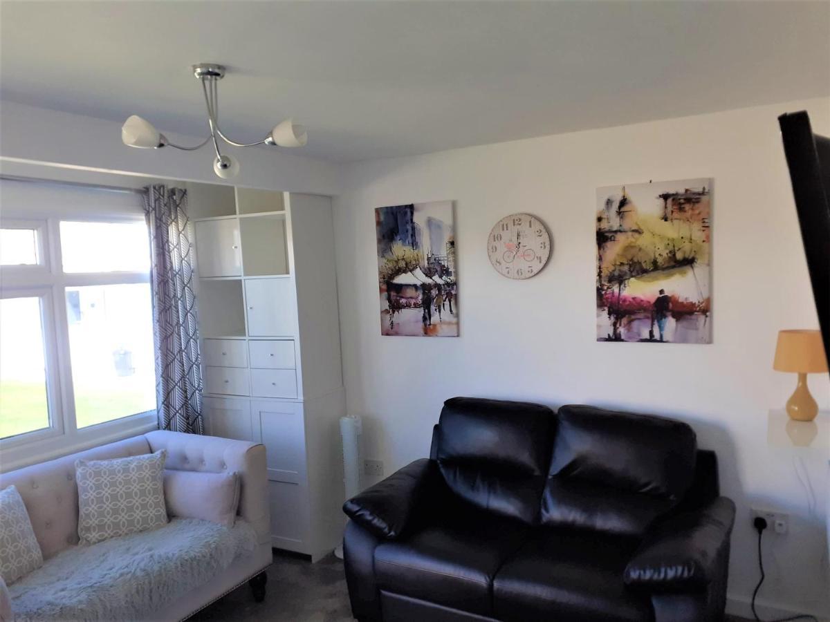 Fabulous 2 Bedroom Dog Friendly Chalet 5 Min Walk To Beach, Nr Gt Yarmouth & Norfolk Broads Scratby Esterno foto